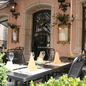 https://le-pavillon.luxembourghotelsguide.com